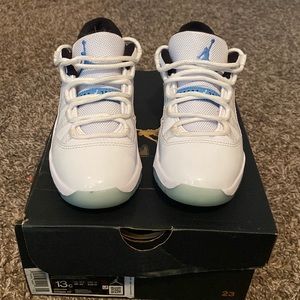 JORDAN 11 Retro Low